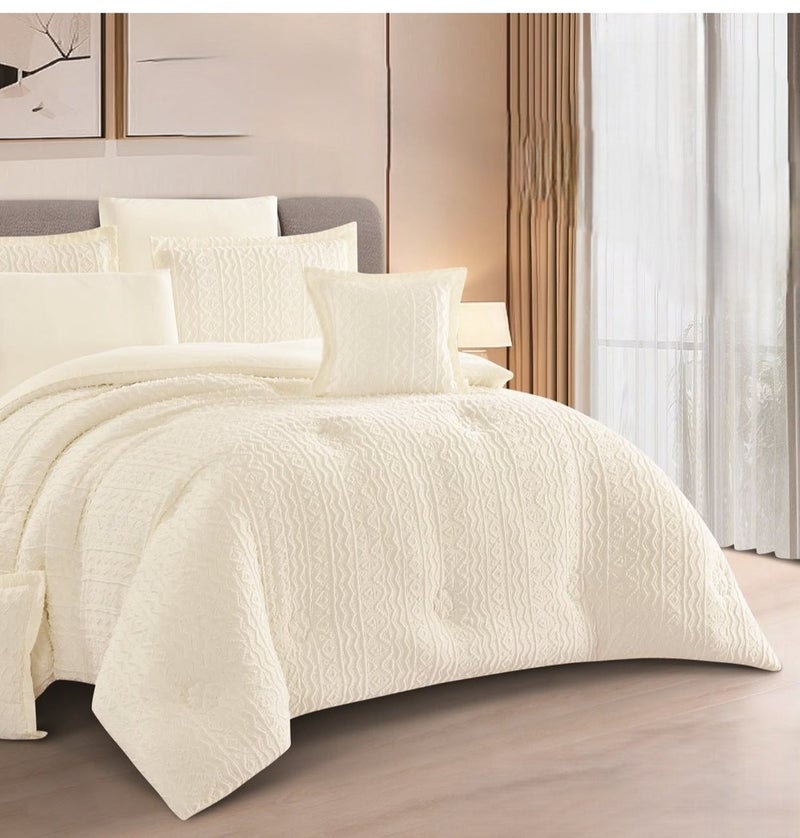 Elegant 8-piece summer bedspread set for a double bed, featuring a quilted design and microfiber material, sized 260x240 cm. - Image 1