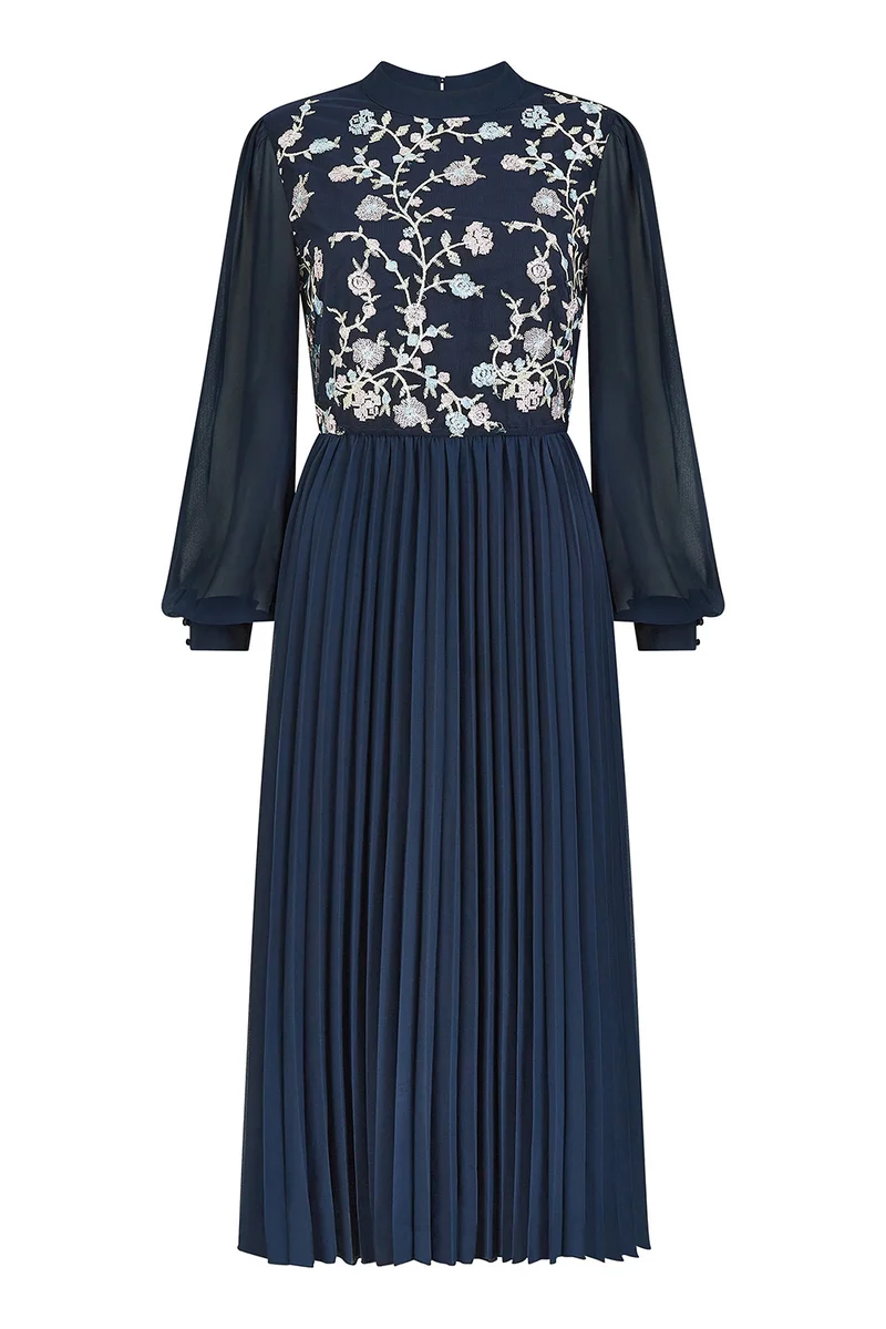 يامي Long Sleeve Embroidered Midi Dress With Pleats