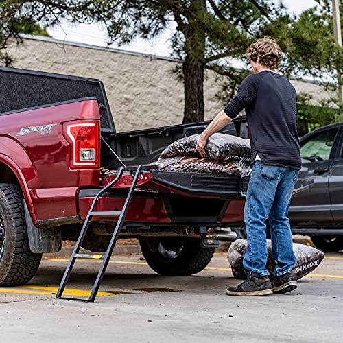 Traxion 5-100 Tailgate Ladder , Black - Image 5
