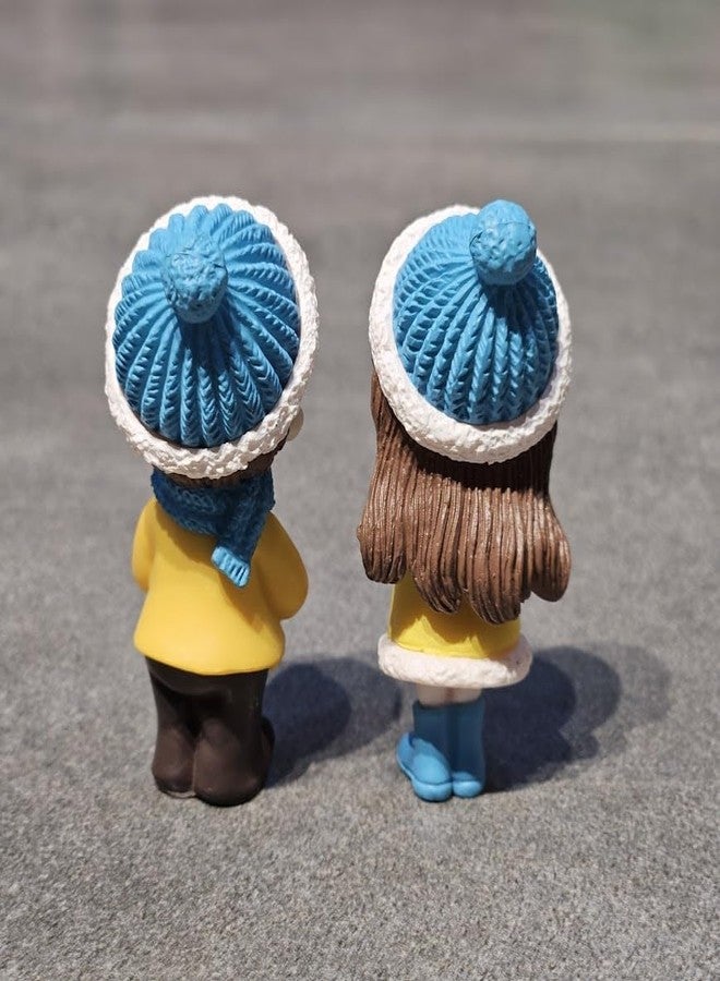 ARUNA DECOR Miniature Winter Couple Figurines, Cute PVC Couple Dolls for Mini Garden, Terrarium, Dollhouse & Romantic Gifting, Winter Theme Mini Decor Collectible - Image 2