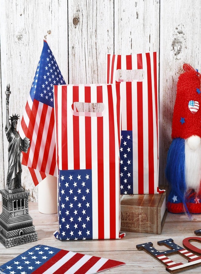 وولاين مجموعة من 50 كيس هدايا لحفلات عيد الاستقلال الأمريكي (4 يوليو) من والين، أكياس بلاستيكية مزخرفة بعلم الولايات المتحدة الأمريكية، مزودة بمقابض، مثالية لتغليف الهدايا في حفلات أعياد الميلاد وعيد الاستقلال. - Image 3