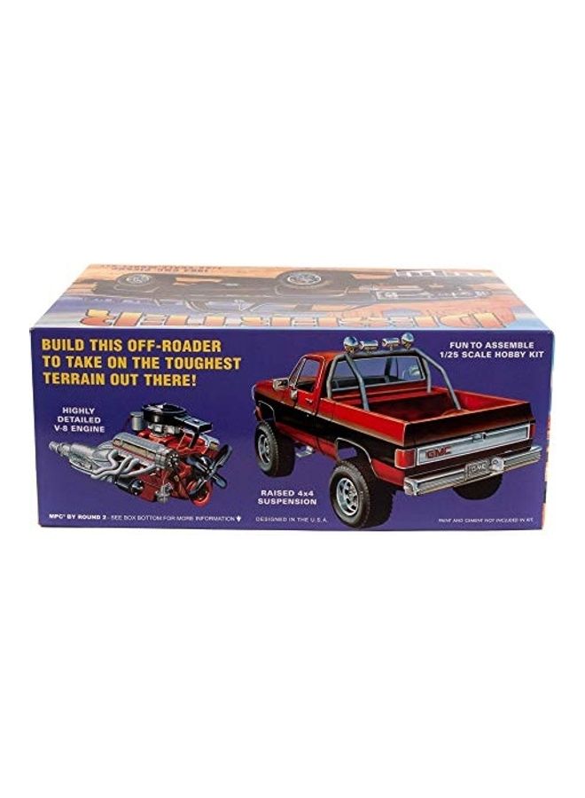 Platz MPC - 1984 GMC Pickup,14 years to 15 years (White), 1:25 (MPC847) - Image 2