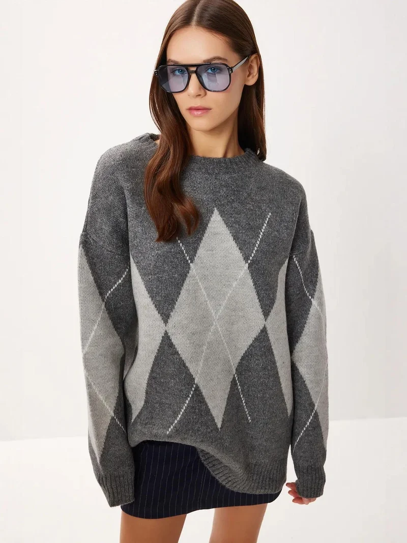 إسطنبول الساحرة ISTANBUL Oversized Sweater with Argyle Pattern