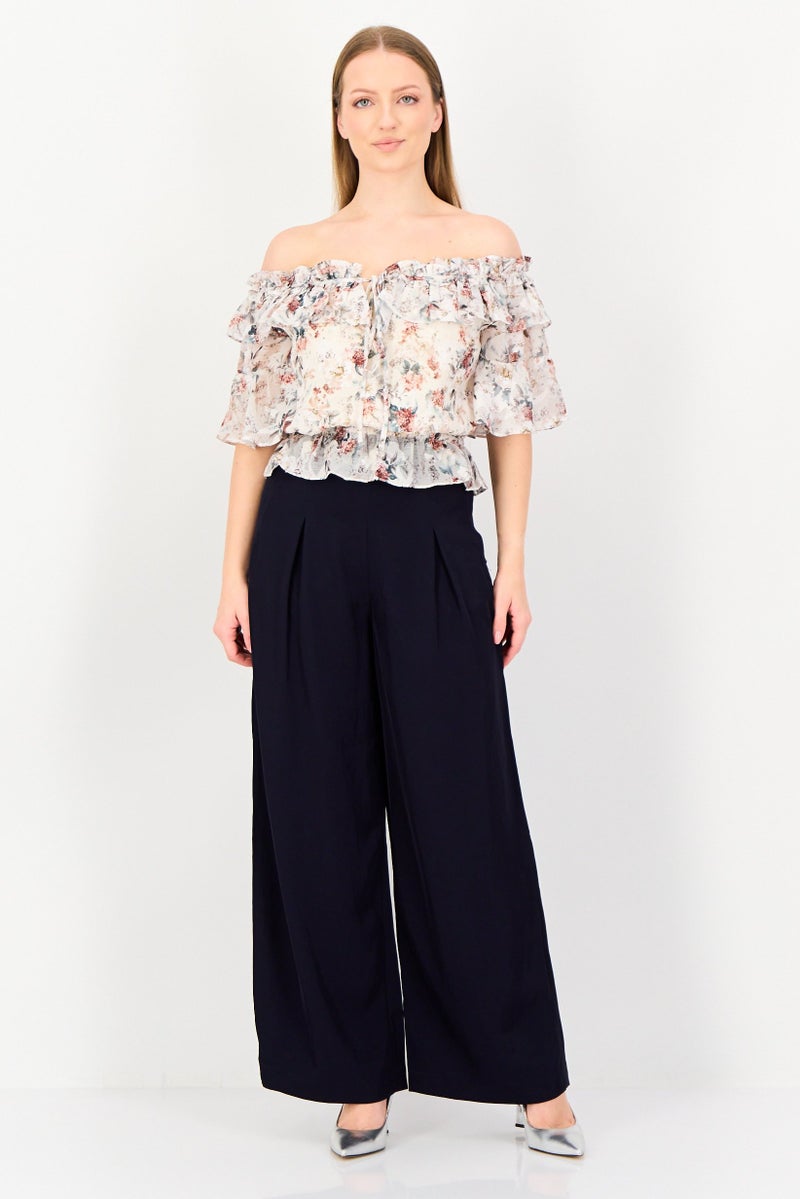 VERO MODA بلوزة نسائية بأكتاف مكشوفة بتصميم زهور وأكمام مزخرفة، متعددة الألوان - Image 4