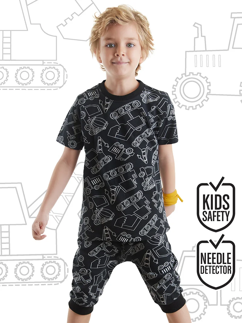 دينوكيدس طقم تي شيرت وبنطلون كابري للأولاد بتصميم مركبات