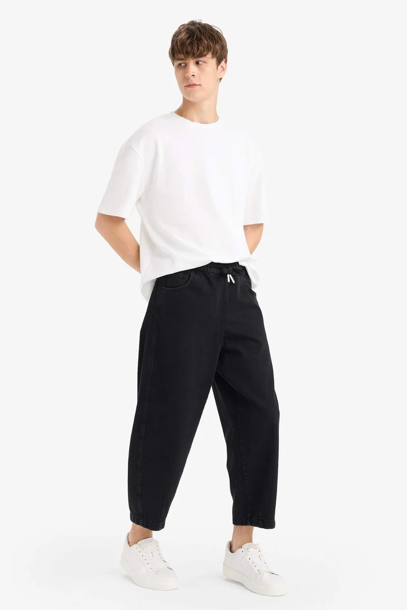 Defacto  Cotton Barrel Fit Elastic Wide Leg Washed Jeans for Men | Best Price UAE