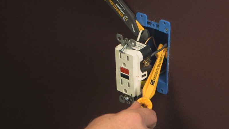 VoltClaw -12 Nonconductive Electrical Wire Pliers - Image 4
