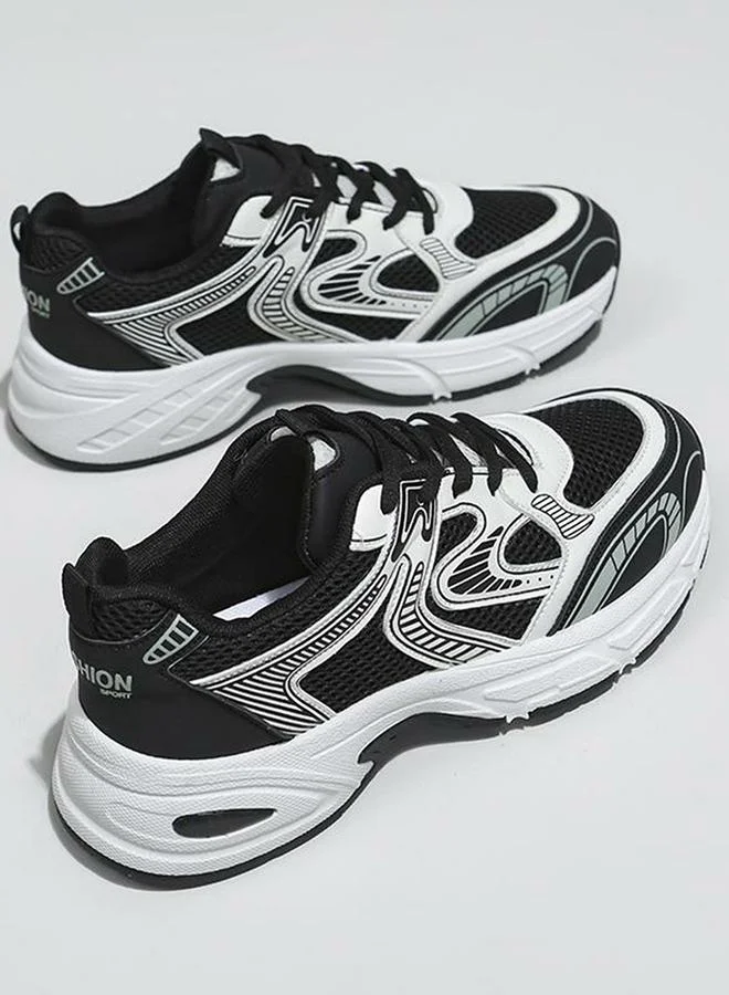 تايك تو حذاء سنيكرز شبكي برباط وبألوان متباينة