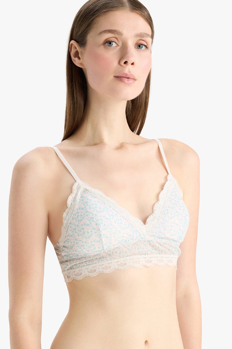 DeFacto Woman Fall in Love With Lace Bra - Image 1