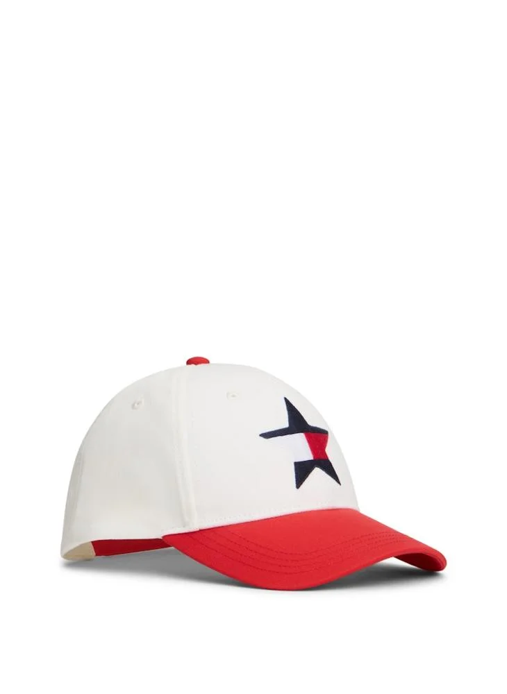 تومي هيلفيغر قبعة أطفال بتصميم علم بألوان متدرجة وحافة منحنية