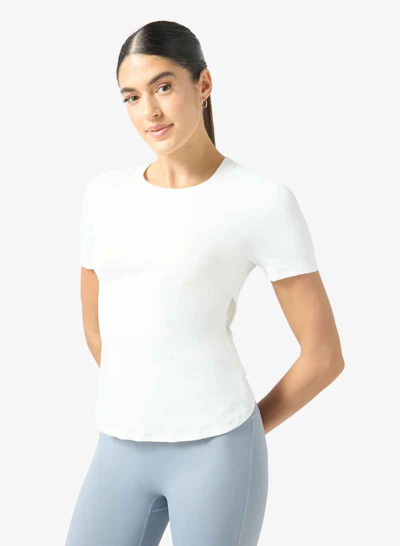 Frwd Relaxed Fit Performance T-shirt with Overlap Back Hem