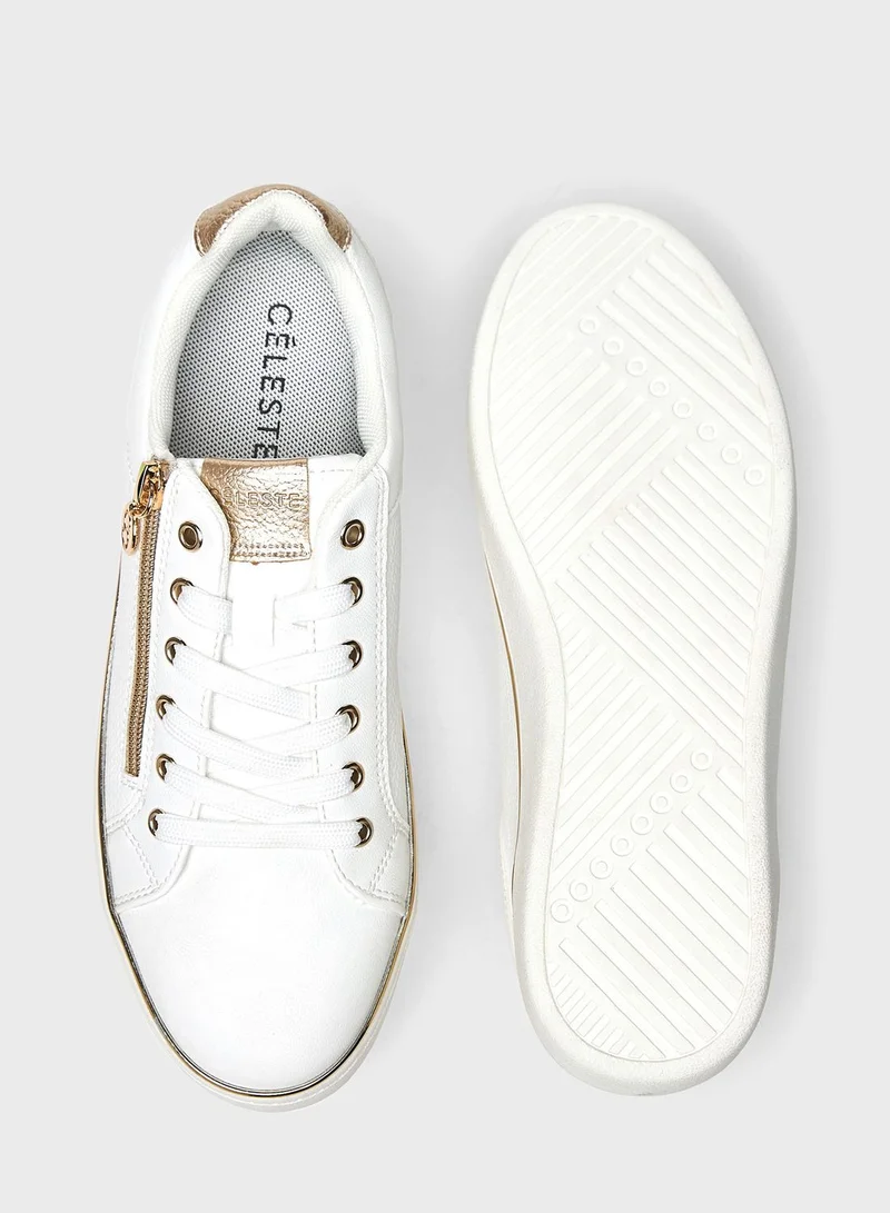 سيليست Lace Up Low Top Sneakers