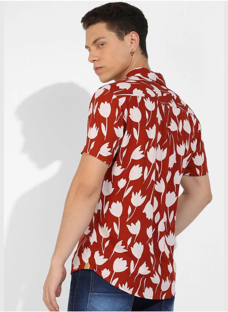 Campus Sutra Printed Spread Collar Short Sleeve Shirt
