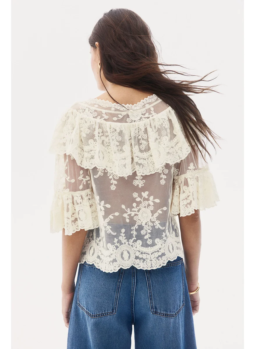 اتش اند ام Flounce-Trimmed Lace Blouse