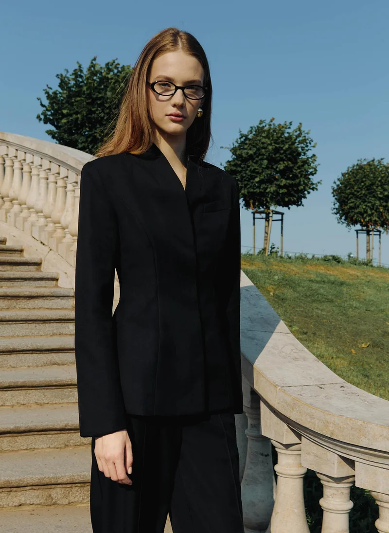 Lichi  Fitted jacket with high collar for Women | Best Price UAE