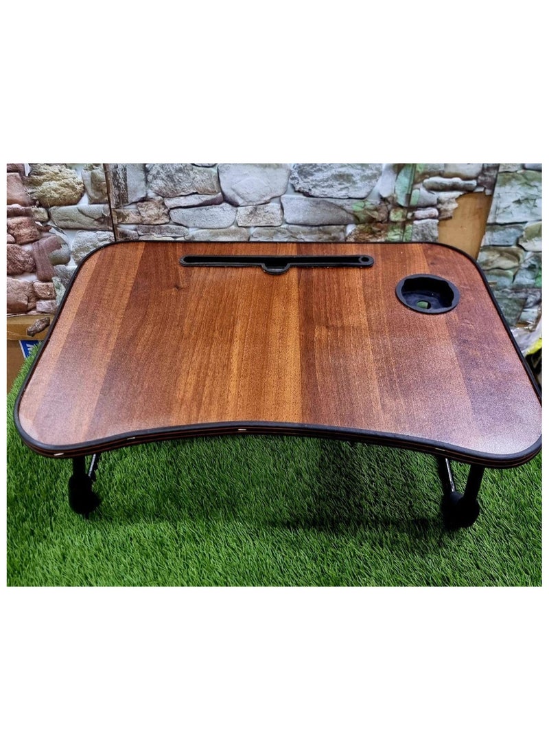 طاولة لاب توب خشبية متينة مع أرجل معدنية مضادة للصدأ مع فرامل كوب وحامل تابلت قابلة للطي والتخزين  60 فى 40 فى 28 سم - Image 1
