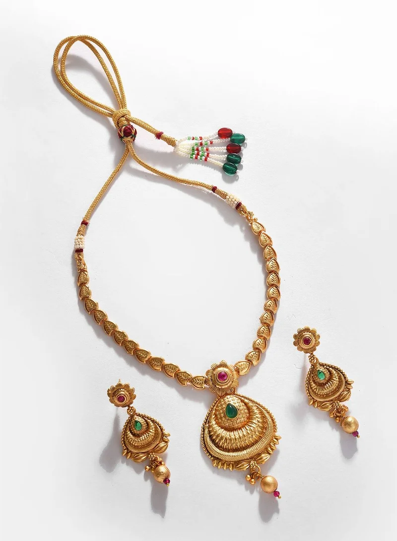 SOHI Gold Plated Designer Stone Necklace Set