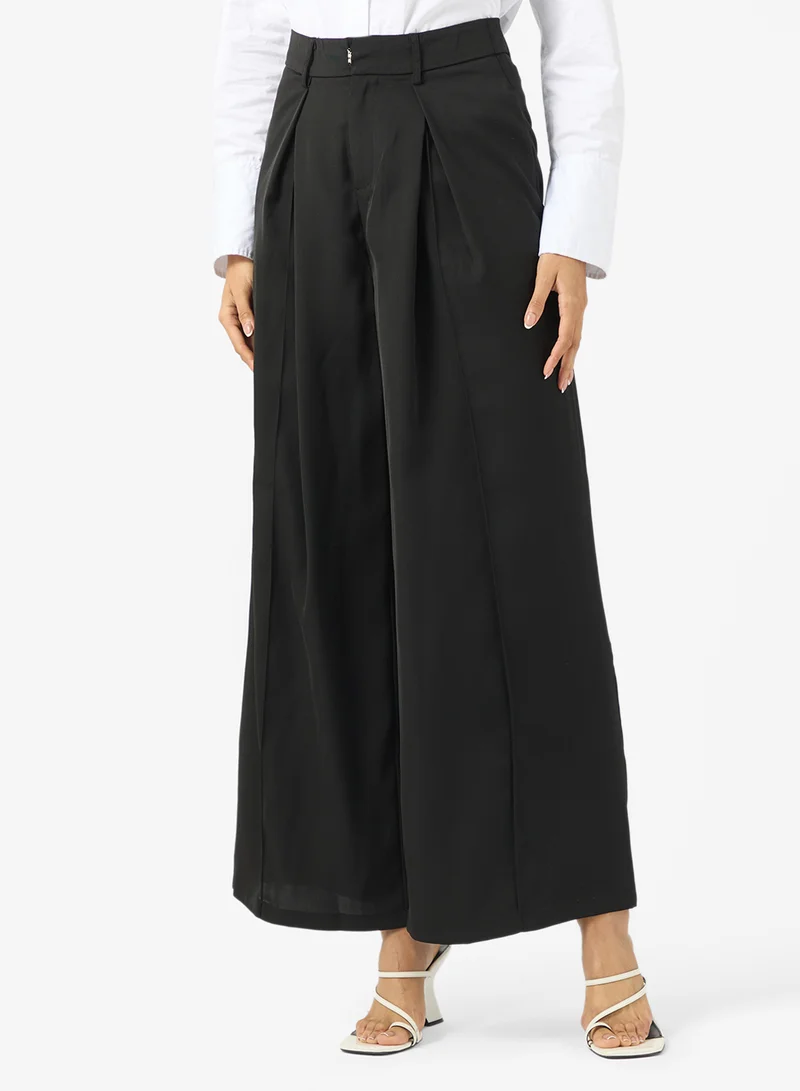 ايلا Trouser With Front Pleat