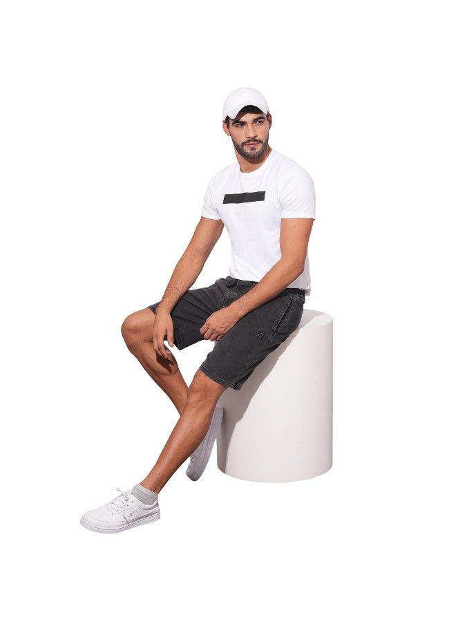Being Human شورتات رمادية للرجال بتصميم مريح - Image 4