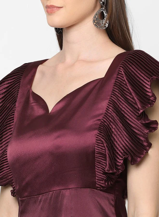 ميش Mish Satin Sweetheart Neck Maxi Dress with Plisse Sleeve