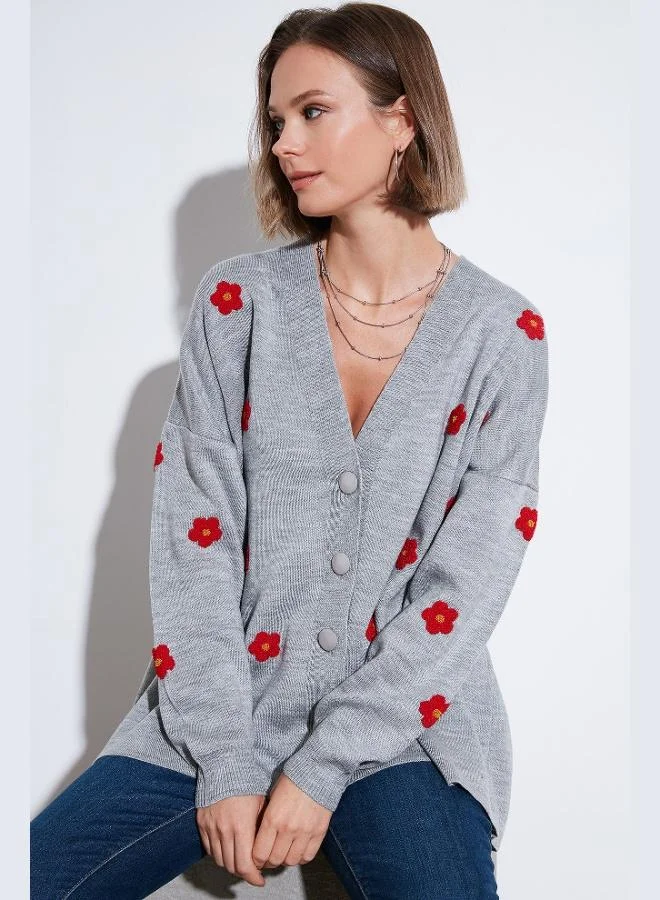 ليلا كارديجان نسائي من الأكريليك الناعم بياقة على شكل حرف  وأزرار وطبعة زهور مقاس لارج من ليلا