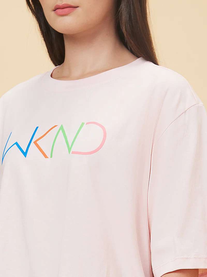 globus Globus Women Peach Round Neck Drop Shoulder Sleeves Boxy Fit Pure Cotton Casual T-Shirt