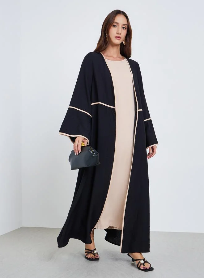 تايك تو طقم عباية بأكمام طويلة وتفاصيل متباينة مع فستان