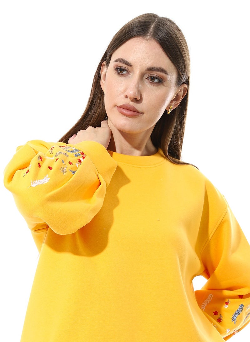 Caesar Women Oversize Embroidery Melton T- Shirt With Long Sleeves And Round Neck  - Image 3