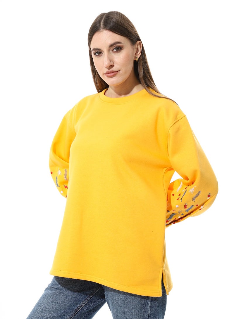 Caesar Women Oversize Embroidery Melton T- Shirt With Long Sleeves And Round Neck  - Image 4