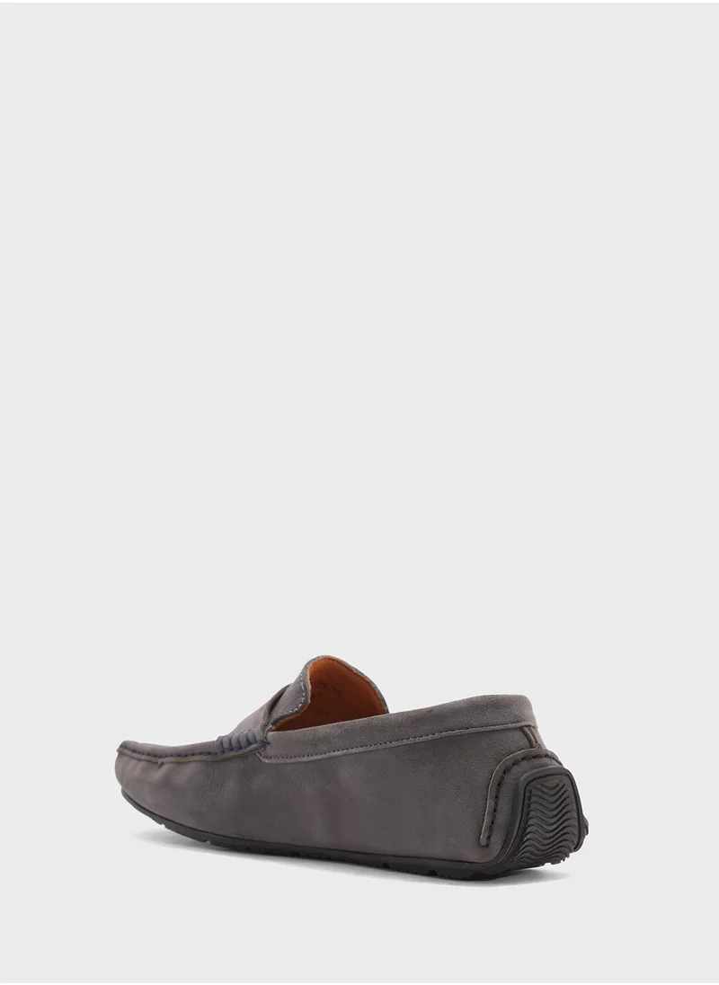 Robert Wood Tassel Detail Genuine Suede Leather Loafers