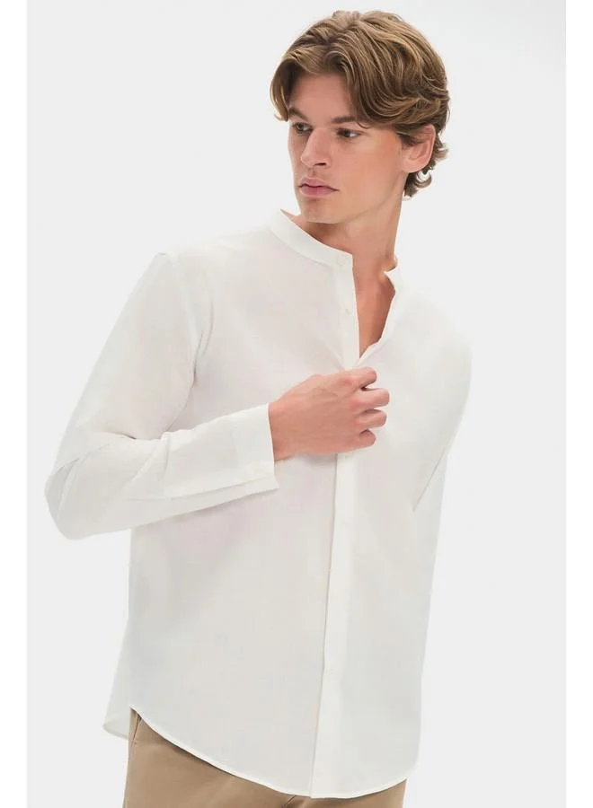 JUNE June Exclusive Men Long Sleeve Judge Neck  Shirt Ecru
