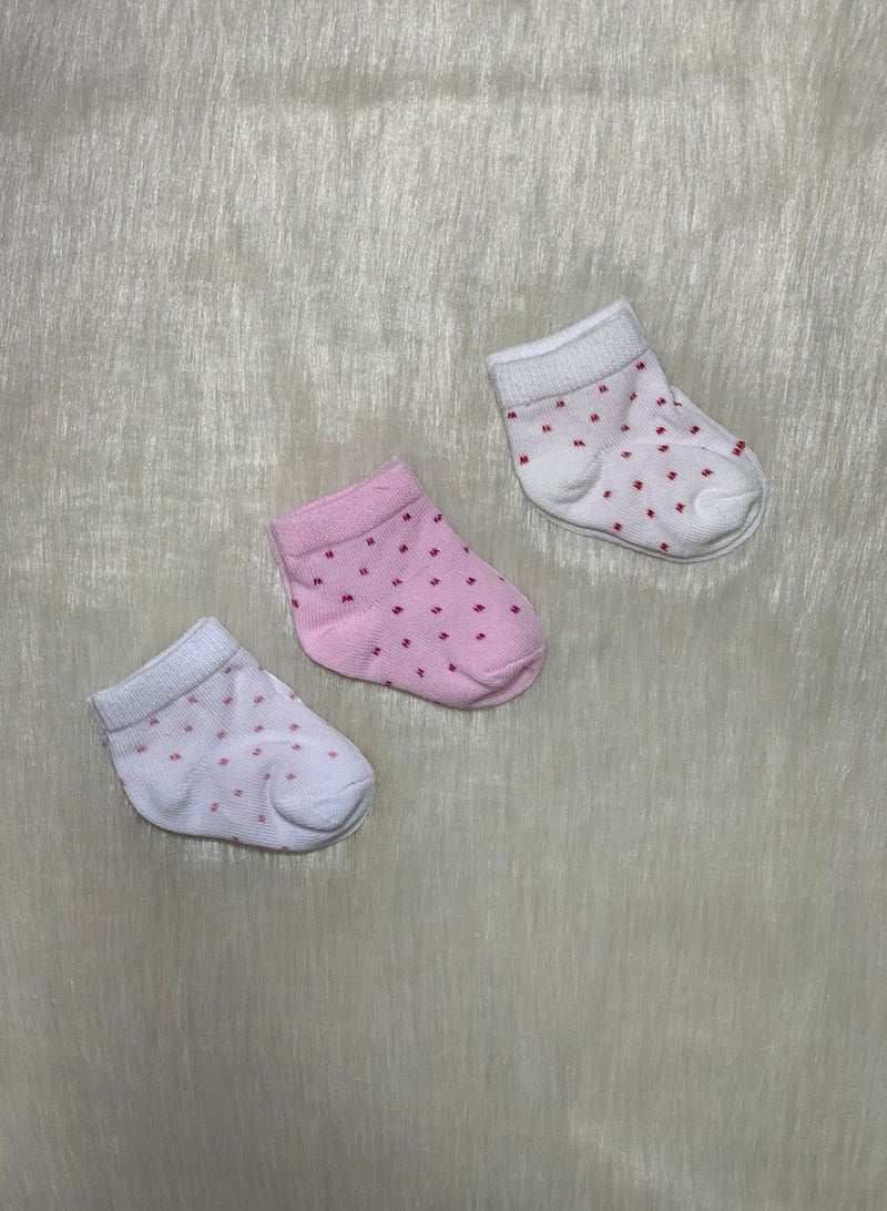 Set of 3 Newborn cotton Socks in Different Colors - Image 2