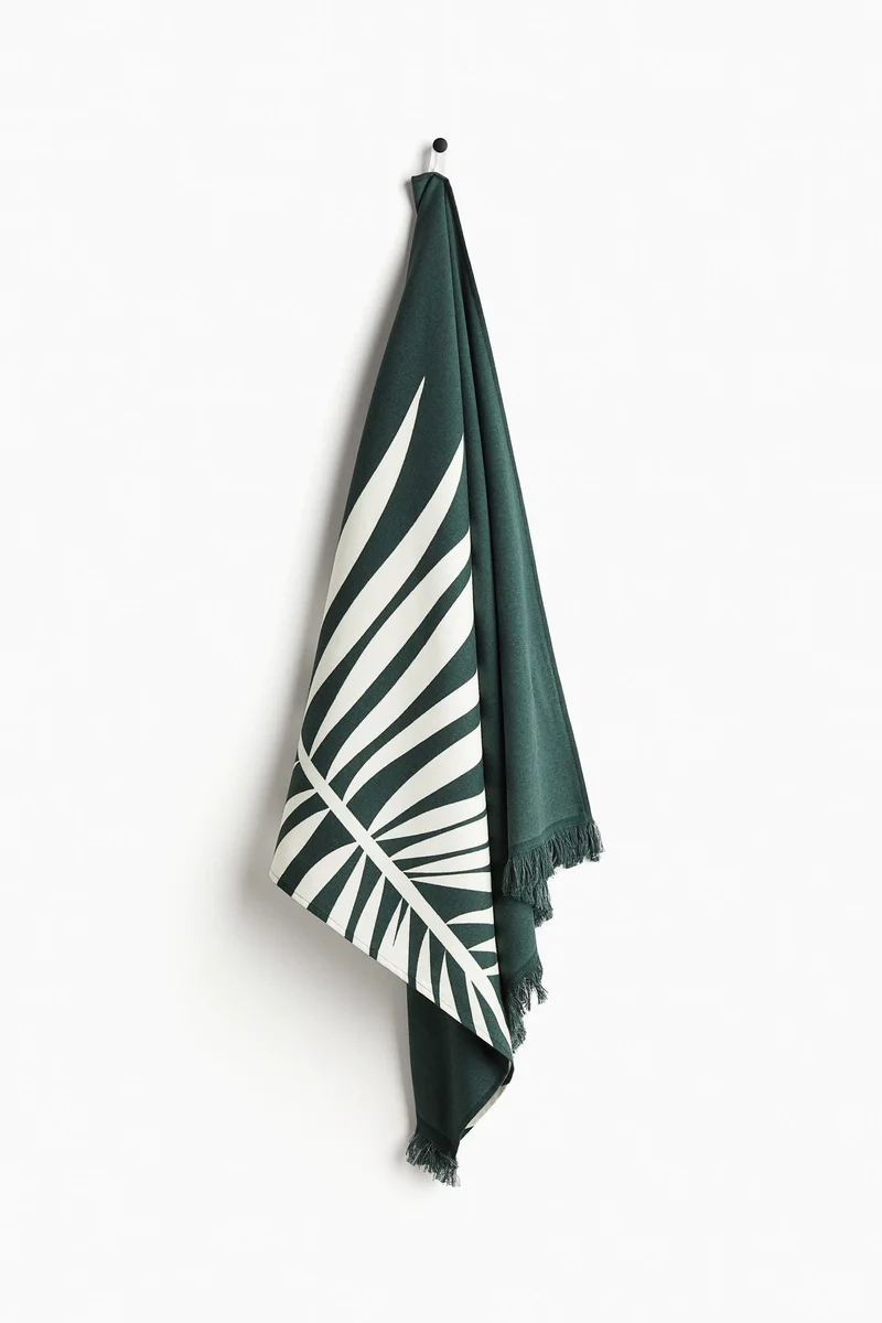 H&M Fringed beach towel