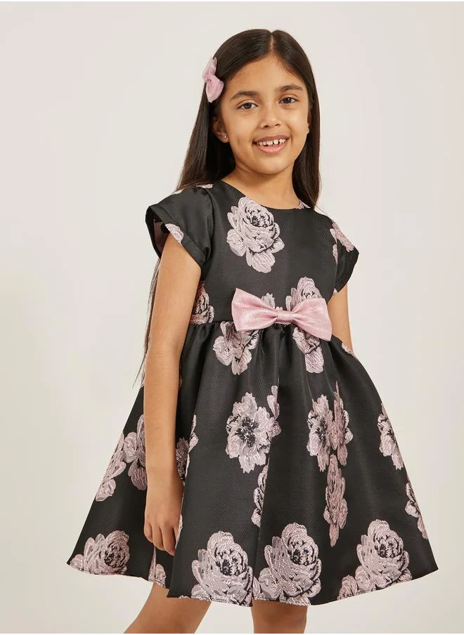 Styli Floral Jacquard Short Sleeve Dress with Bow Detail