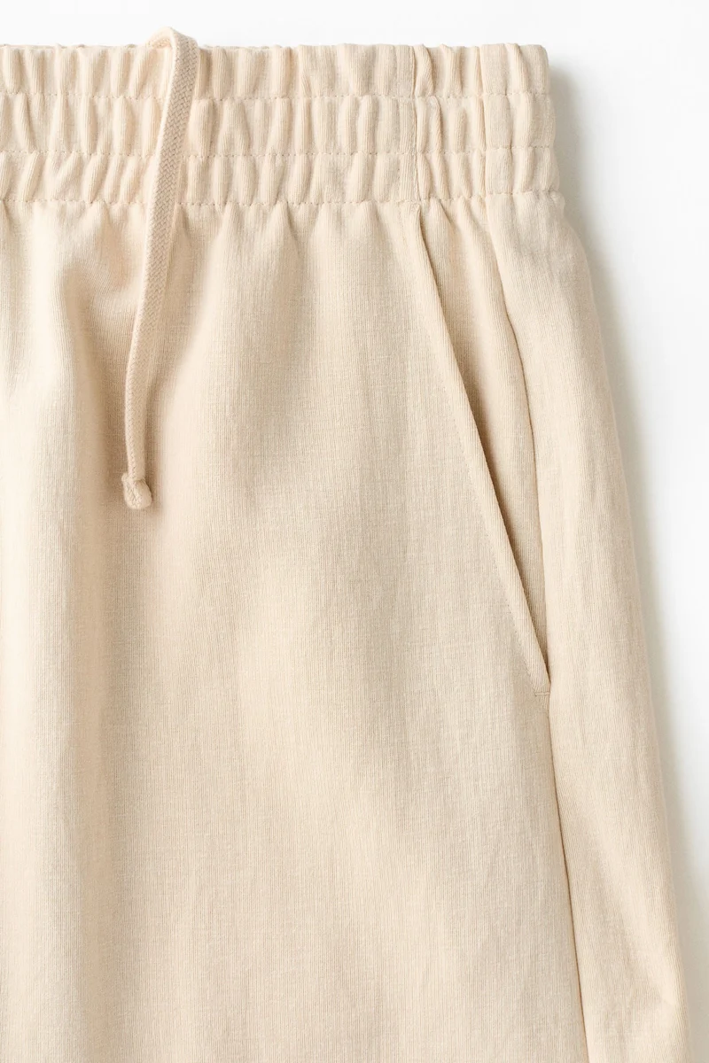 H&M  Relaxed Fit Interlock shorts for Men | Best Price UAE