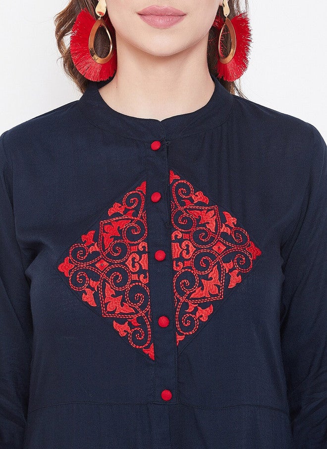WineRed Navy Blue & Red Embroidered A-Line Kurta for Women - Image 2