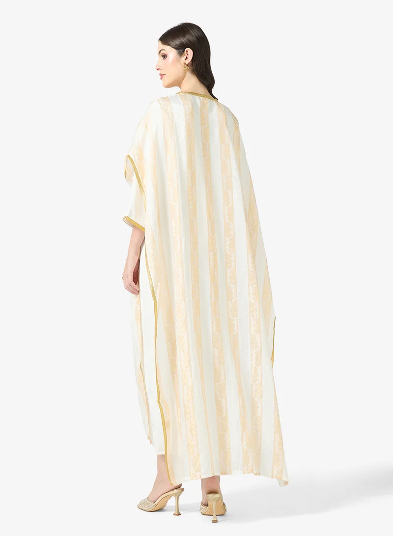خزانة Embroidered Kaftan