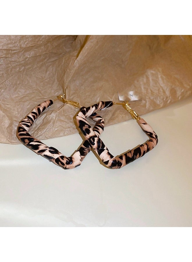 KUYING Trendy Design Earrings With A Sense Of Temperament And Atmosphere