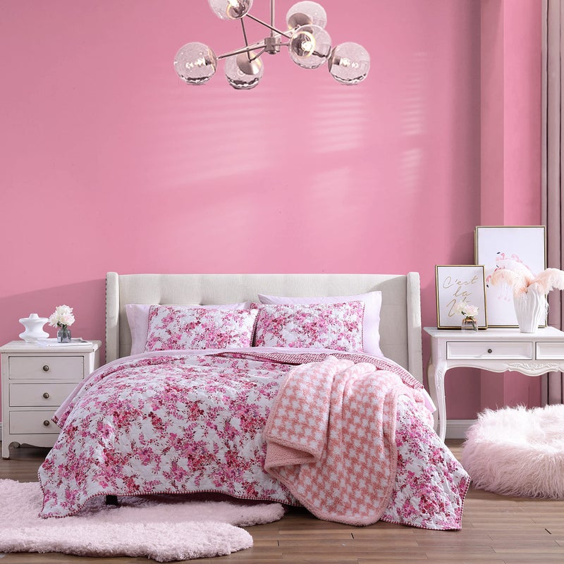 Betsey Johnson Betsey Johnson  Quilt Set Reversible Brushed Microfiber Bedding with Matching Shams Diamond Stitched Bedroom Decor Floral Vineyard Pink Queen