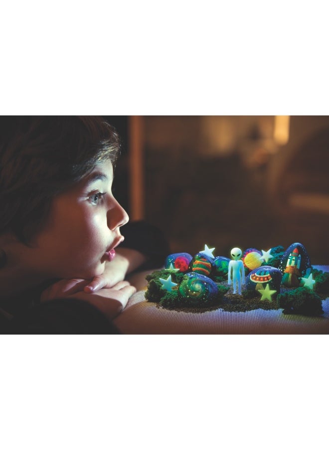 4m 4M KidzMaker Glow in the Dark Space Rock Painting Kit  - Image 4