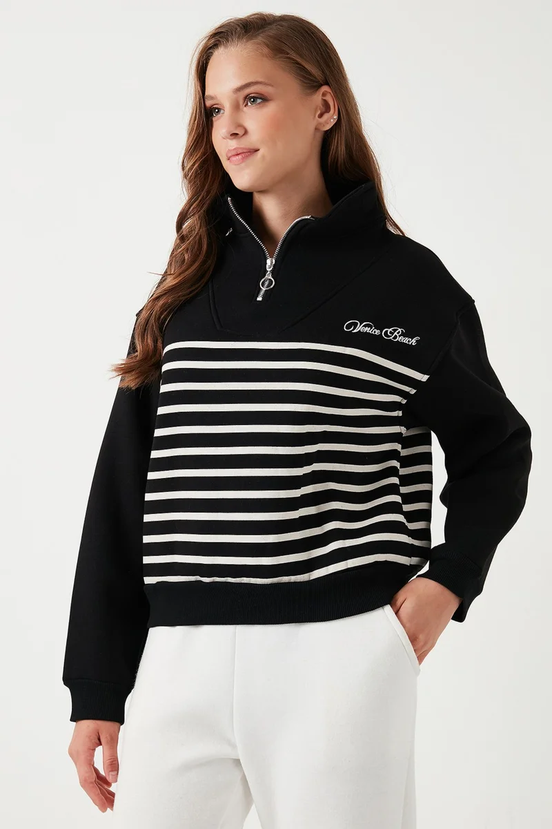Lela Stretch Oversize Fit Half Zipper Stand Collar Sweat Women's Sweat 5865883