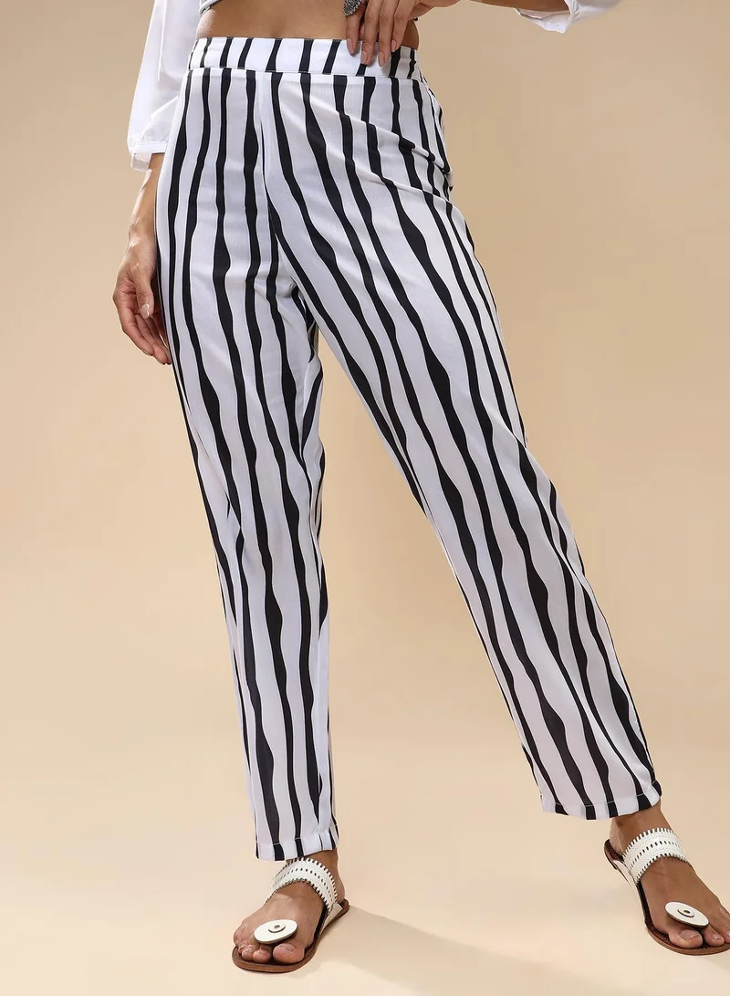  قصة Women's Midnight Black Striped Block Print Kurti With Trousers