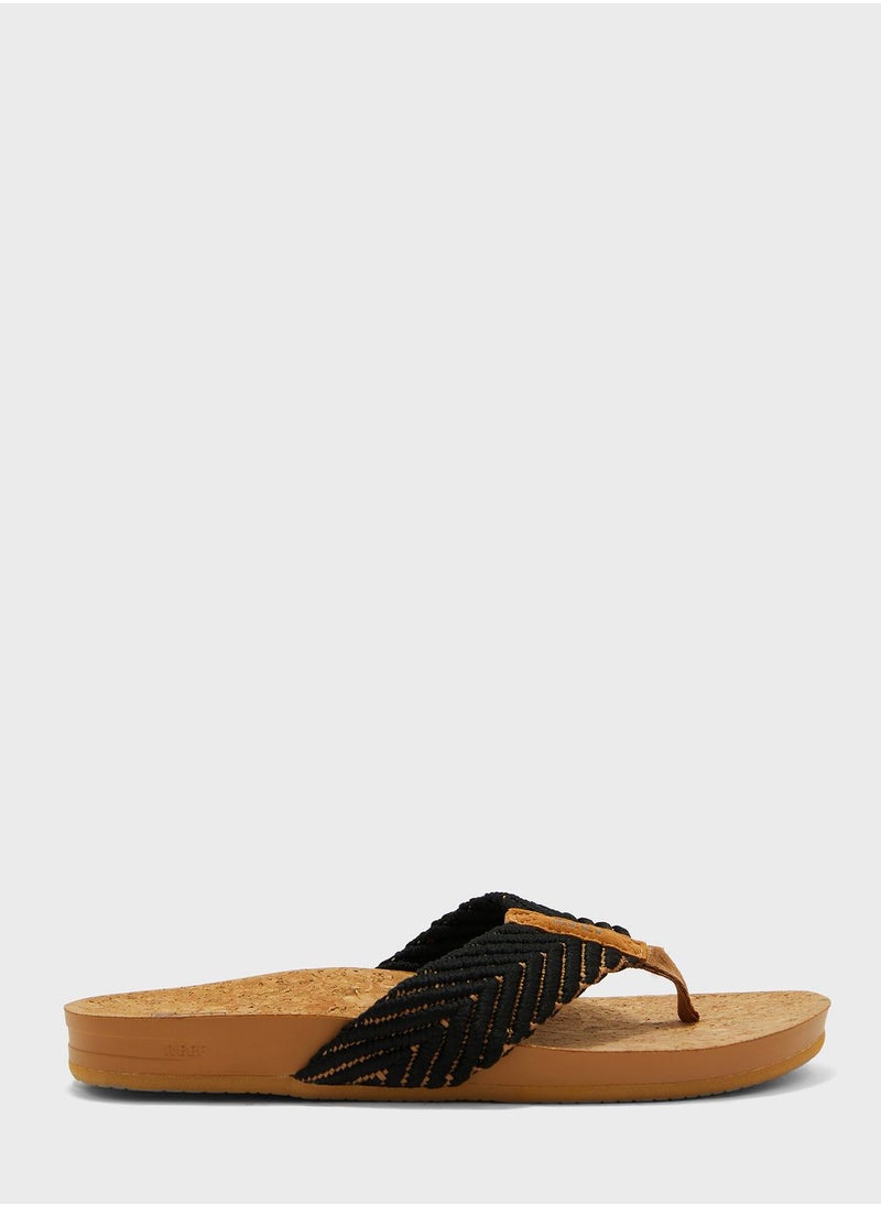 Reef - Reef Cushion Strand - Image 1