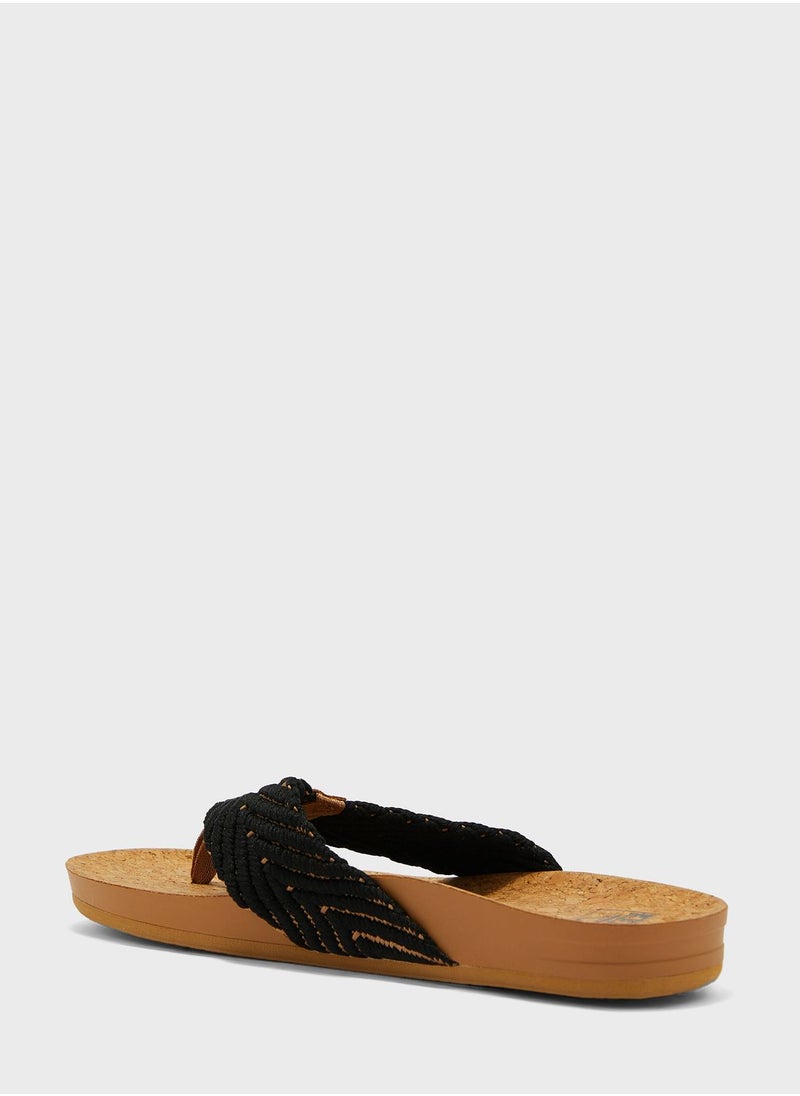 Reef - Reef Cushion Strand - Image 1