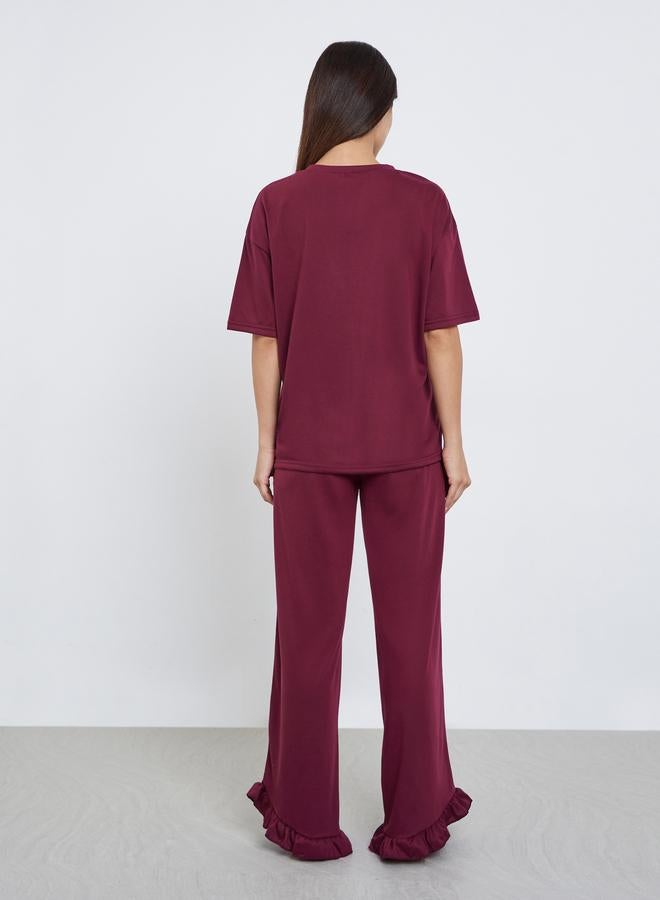 Styli Weekend Plans Slogan T-Shirt and Ruffle Hem Pyjama Set - Image 4