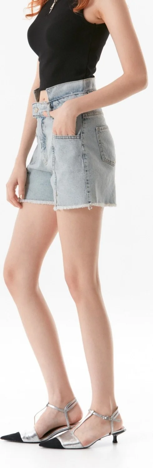 FullaModa High Waist Tassel Slit Detailed Jean Shorts