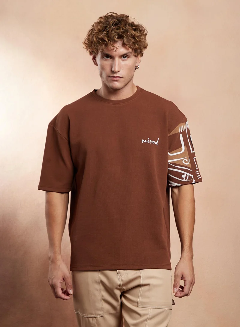 Campus Sutra Men's Mocha Brown Boxy Folk-Wave T-Shirt