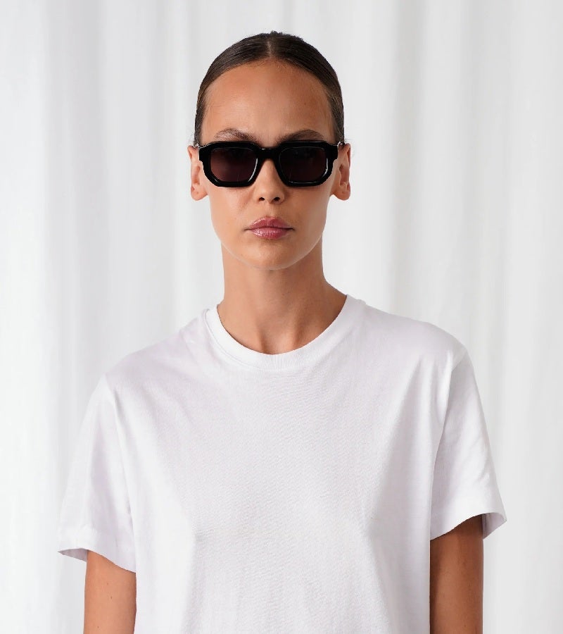  اكسبليست باوتس نظارات شمسية هاربر للجنسين باللونين الأسود والرمادي - Image 4