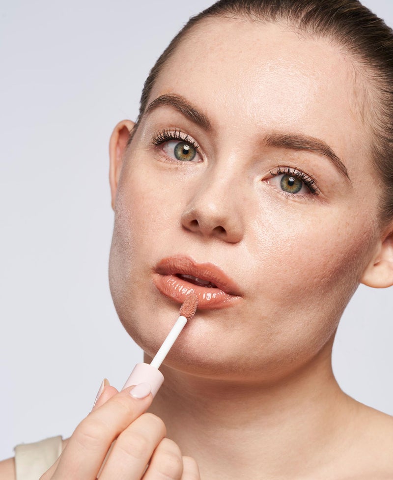 Wander Beauty Lip Retreat Oil - Skinny Dip (Nude) - 4-in-1 Tinted Oil + Moisturizing Gloss with Avocado, Vitamin E and Rosehip - Hydrating Care for Dry Lips - 0.33 fl oz - Image 3