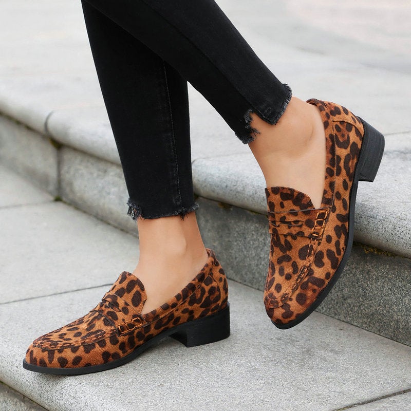 2026 Flat Retro Slip-On Loafers For Men And Women, Sizes 40-48, Office Casual Leather Shoes, Lazy Shoes - Image 5